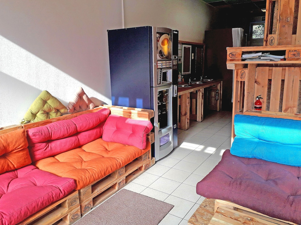 Economy Double Room, Shared Bathroom - Photo 4