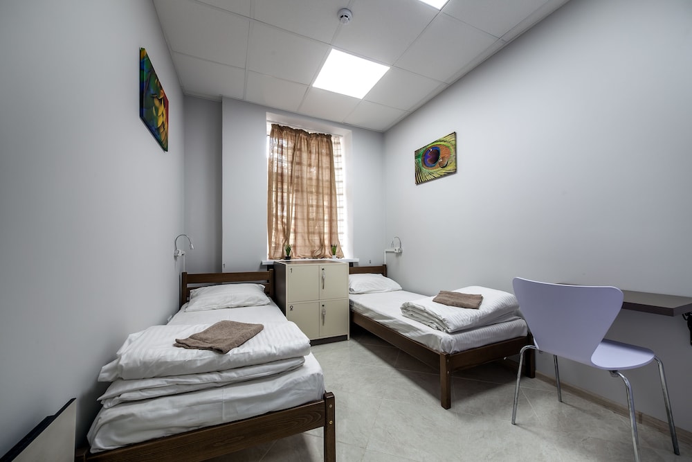 Bed in 2-Beds Male Dormitory Room (105) photo 1