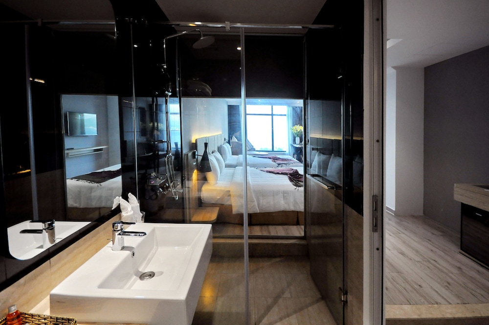 Premium Room, Sea View - Photo 2
