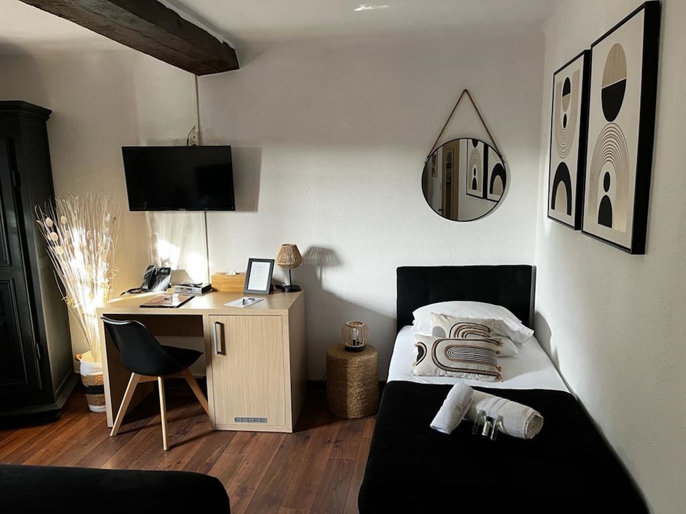 Superior Triple Room - Photo 3