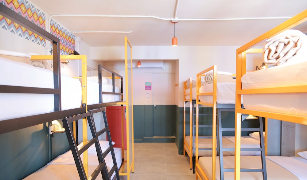 Bed 8-Bed Dormitory photo 3
