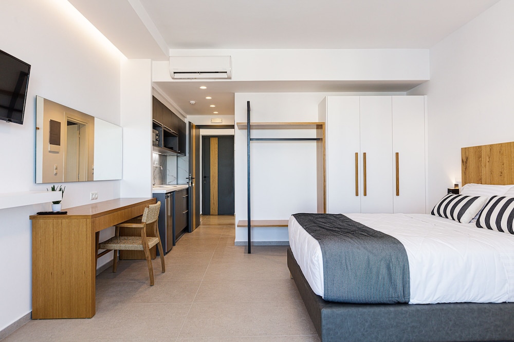 Suite, Sea View - Photo 15