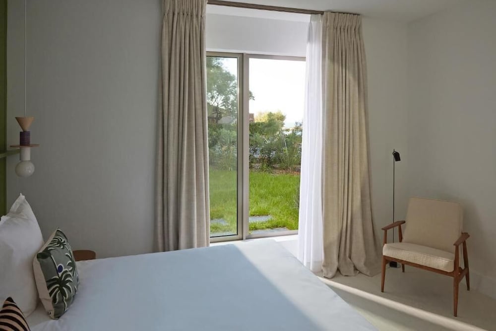 Garden level room with terrace photo 3
