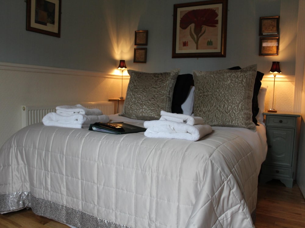 Double Room, Bathtub (Christchurch Room) photo 1