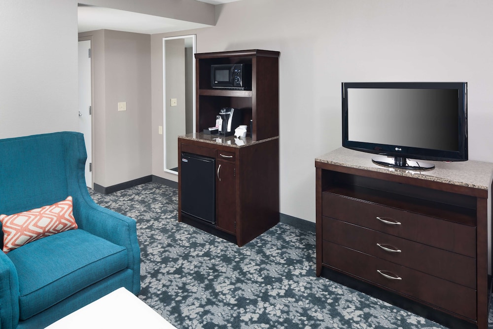 Junior Suite, 1 King Bed photo 3