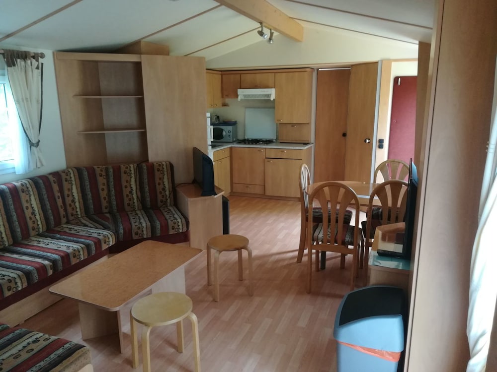Mobile Home (5-Persons) photo 1