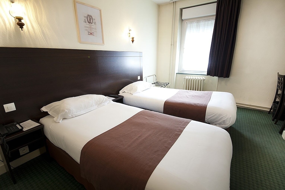 Twin Room - Photo 4