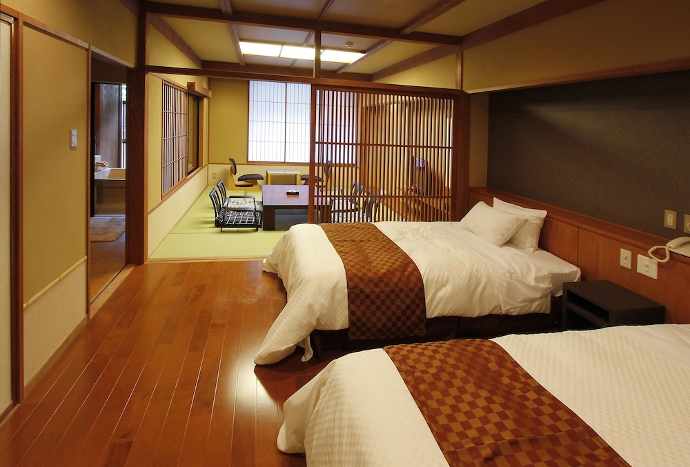 Deluxe Room with Tatami Area (Open-Air Bath) - Disability access