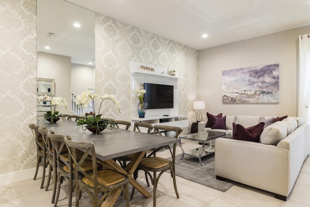 4 BR 4 BA Villa 5min Disney BBQ Boblebad, Bilde 11
