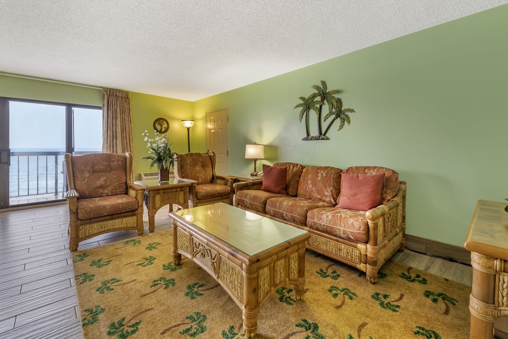 Honeymoon Penthouse, 1 King Bed with Sofa bed, Kitchen, Oceanfront