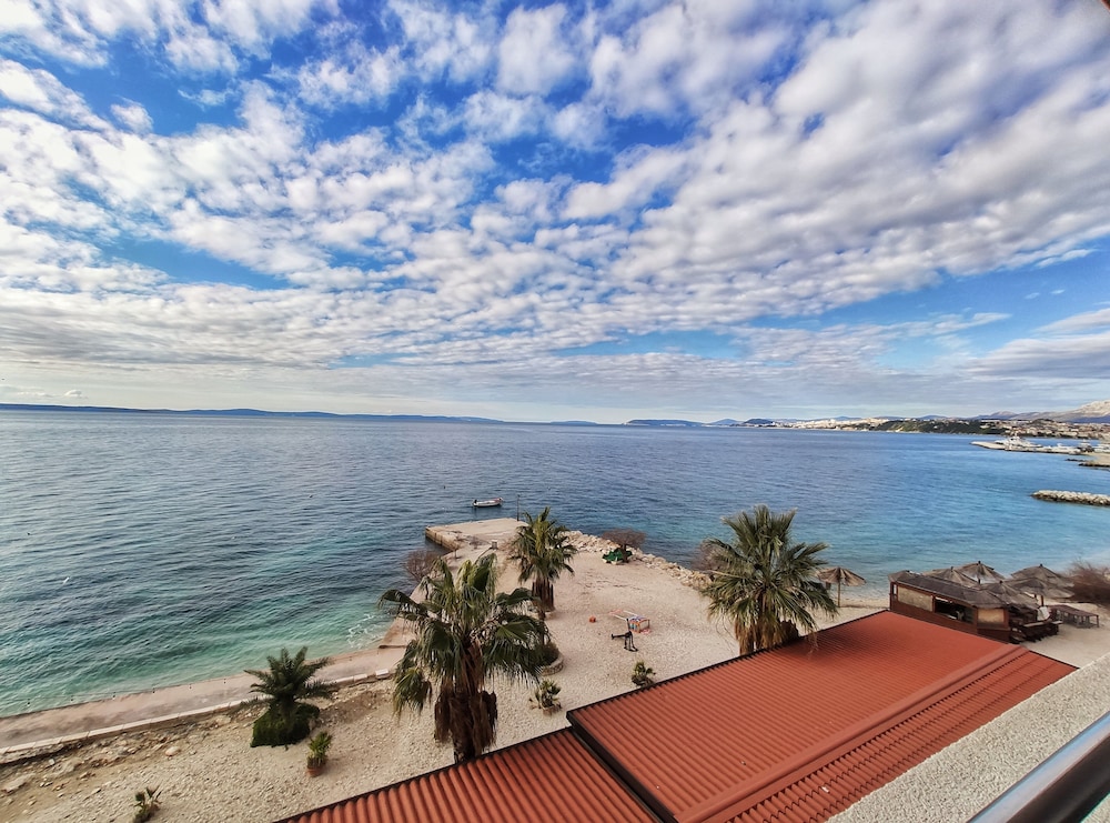 Deluxe Triple Room, Balcony, Sea View - Photo 6