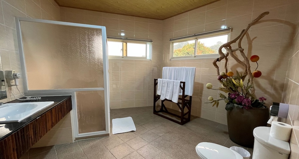 Signature Quadruple Room photo 3