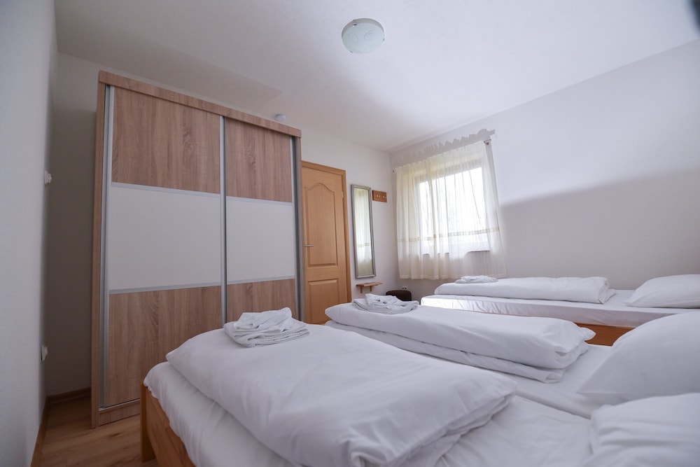 Apartment (Ground Floor) photo 3