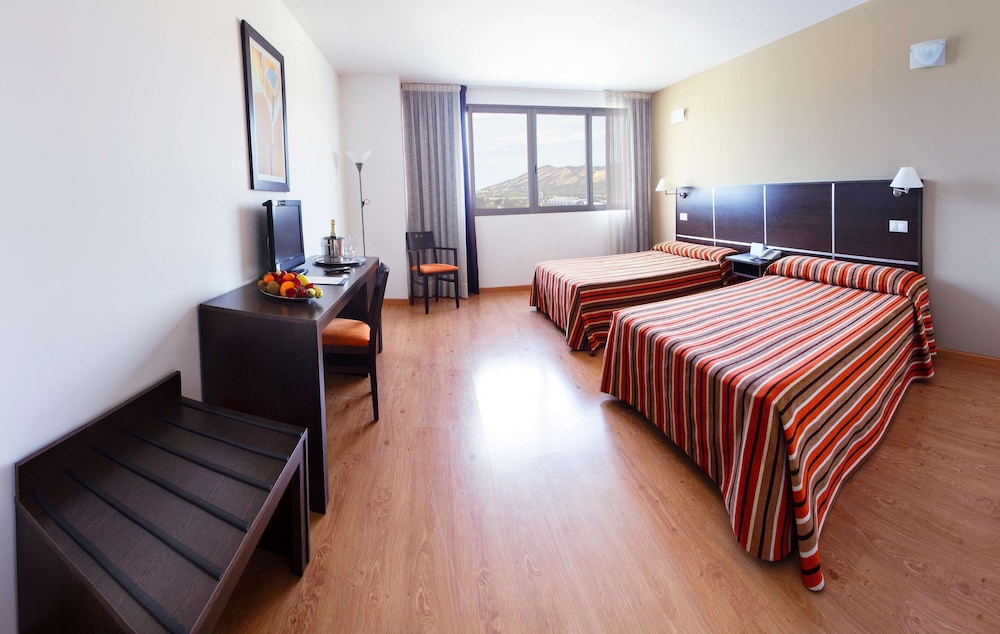 Triple Room (3 adults) - Photo 2