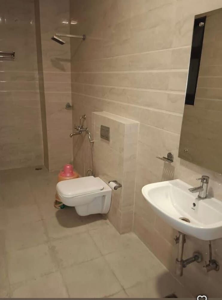 Classic Single Room, Patio, Park View