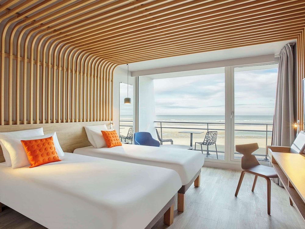 Superior Twin Room, 2 Twin Beds, Balcony, Sea View (Balcony) photo 1