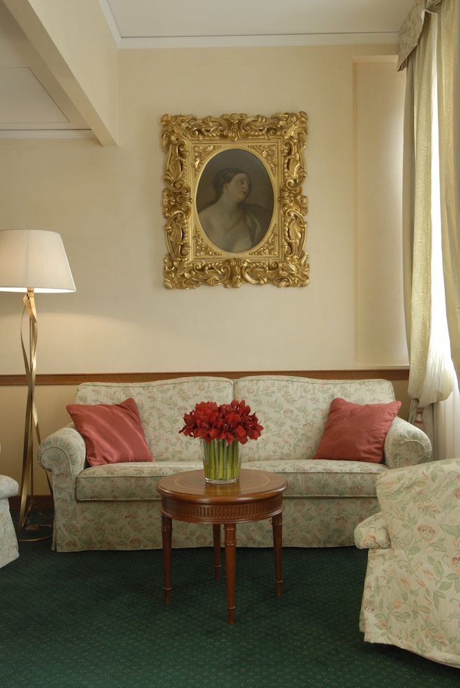 Junior Suite thumbnail 5