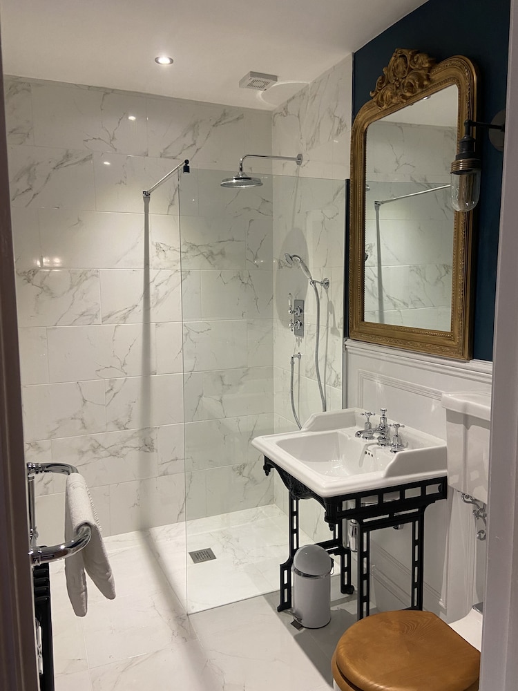Twin Room, Ensuite