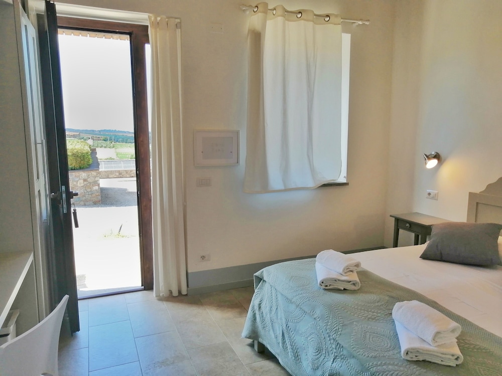 Room photo 2