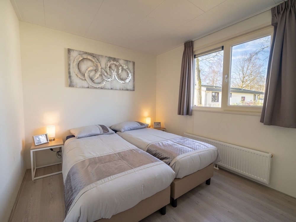 Villa photo 2
