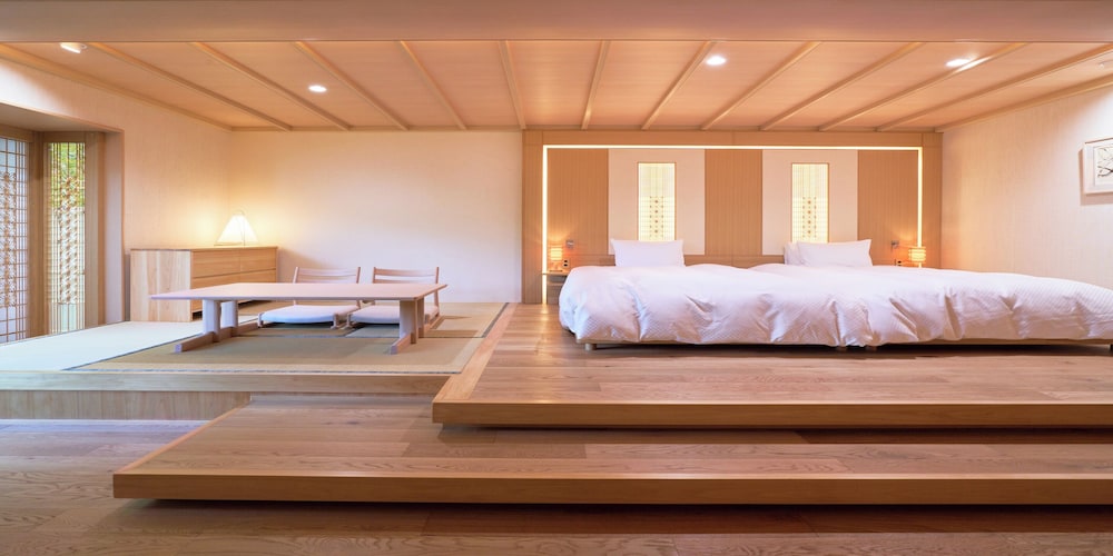 Basic Twin Room