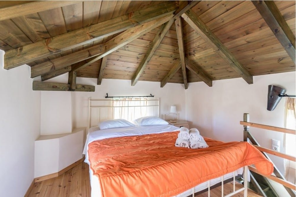 Duplex, 1 Bedroom, Balcony, Garden View photo 2