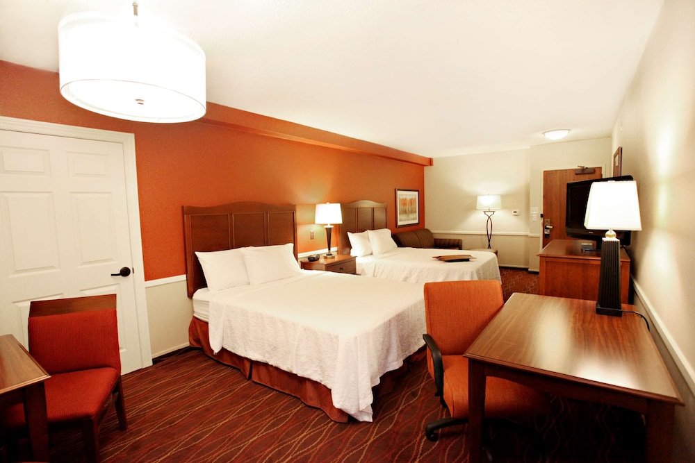 Room, 2 Queen Beds, Accessible, Non Smoking - Photo 1