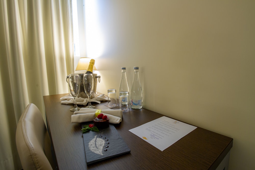 Premium Double Room, 1 Double Bed, Terrace - Photo 2
