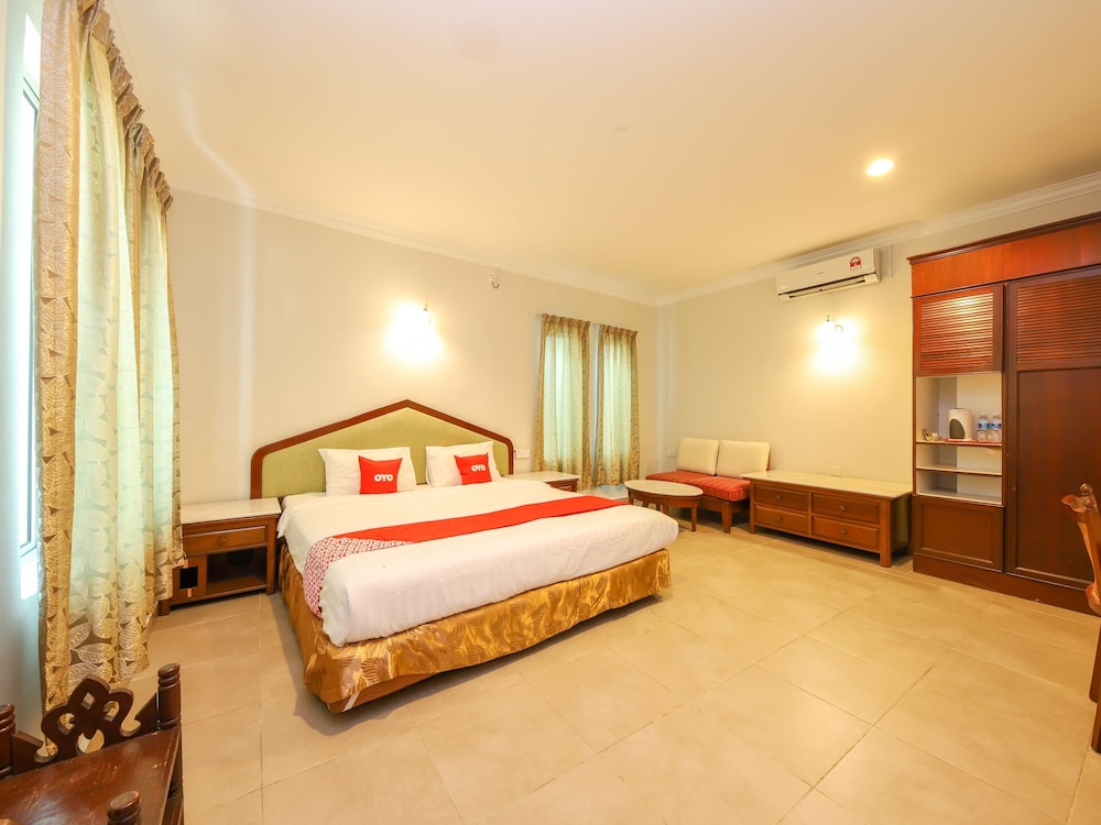 Deluxe Double Room, 1 King Bed photo 2