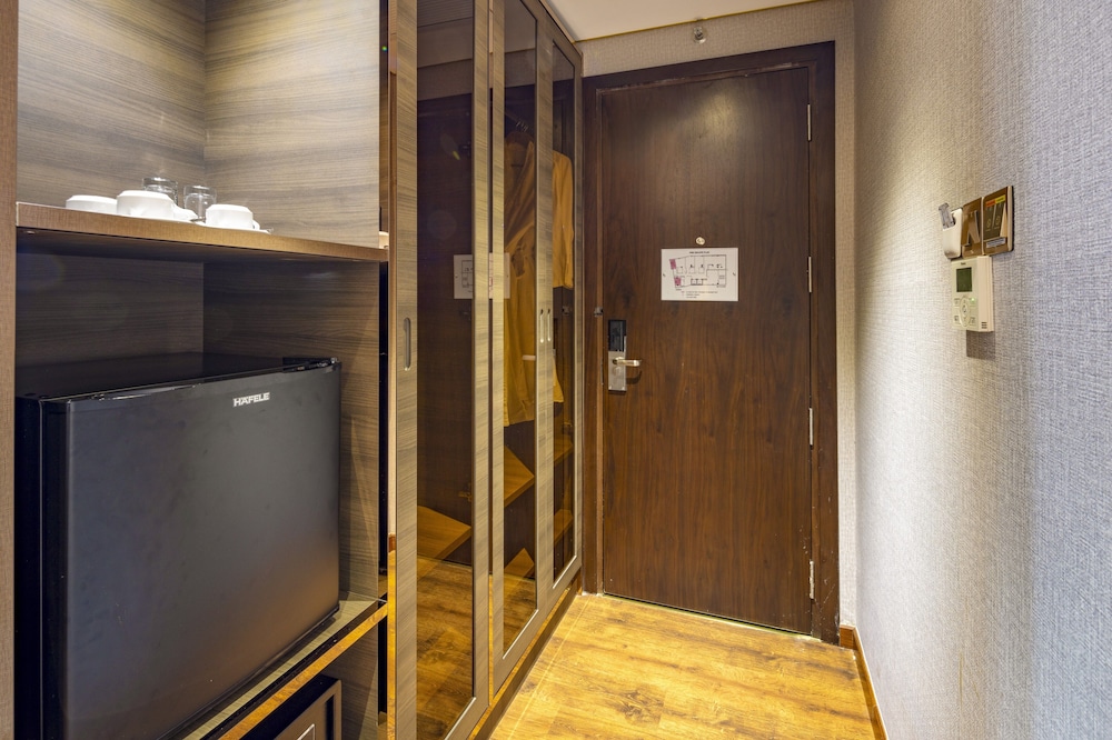 Noble Suite City View - Free Minibar & Afternoon Tea photo 2