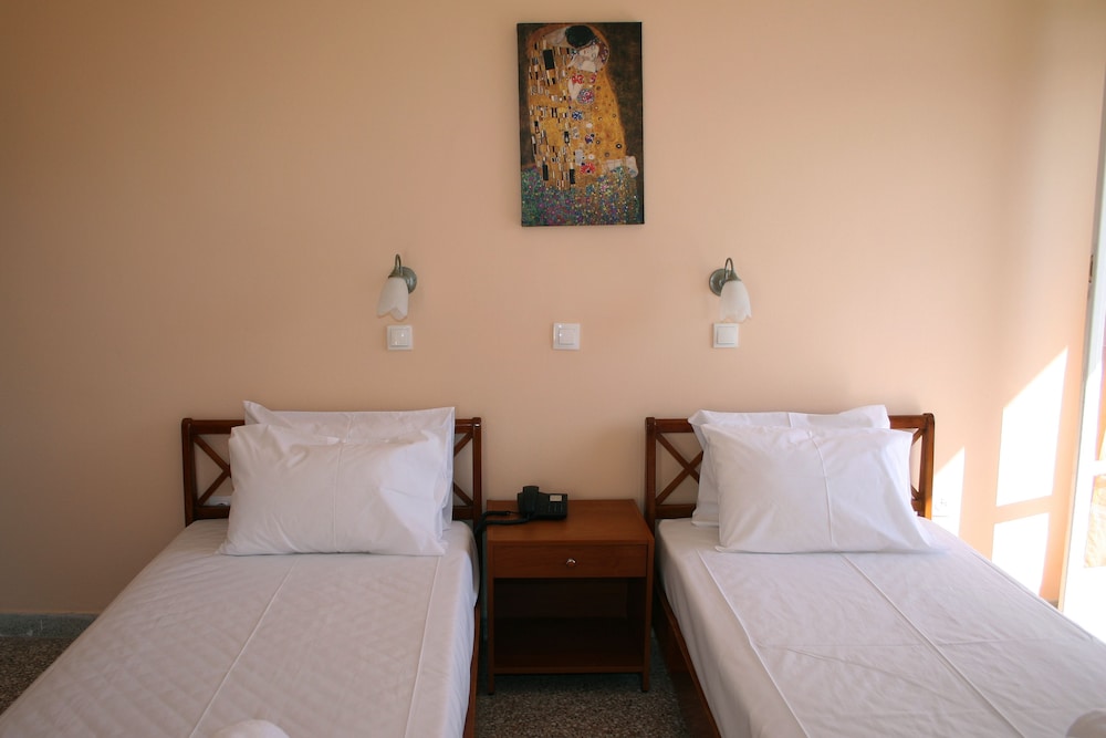 Standard Twin Room, Balcony photo 1