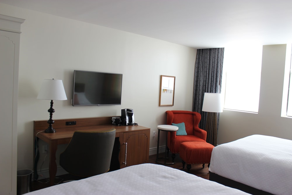 Room, 2 Queen Beds, Accessible - Photo 2