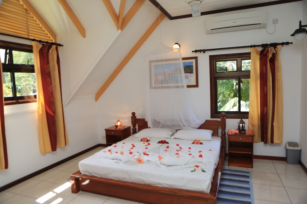 Deluxe Bungalow, Garden View