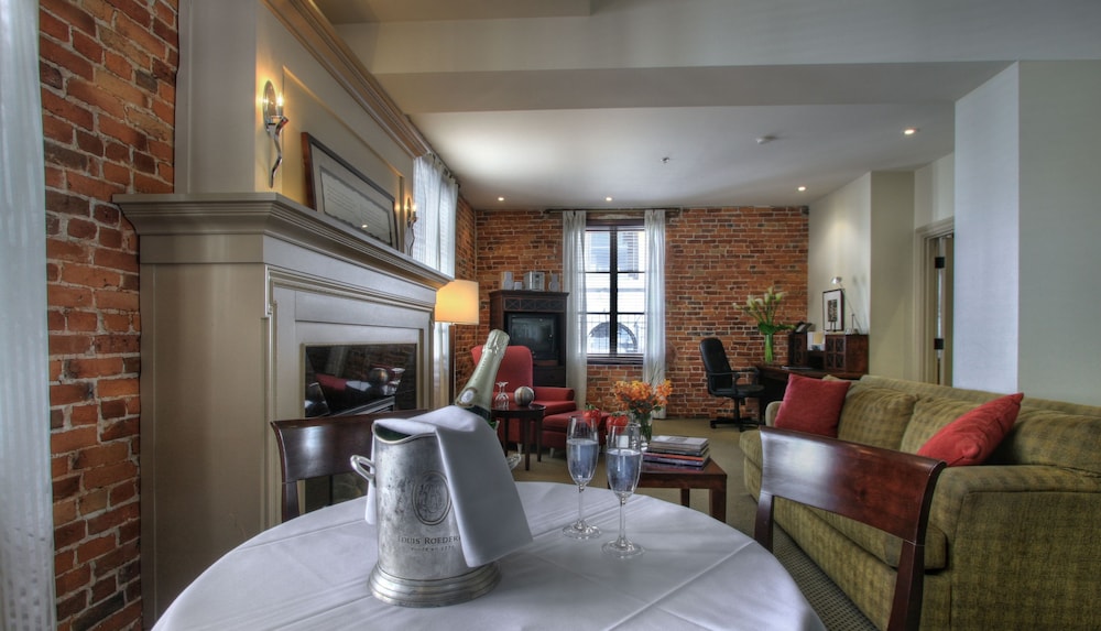 Romance Suite photo 3