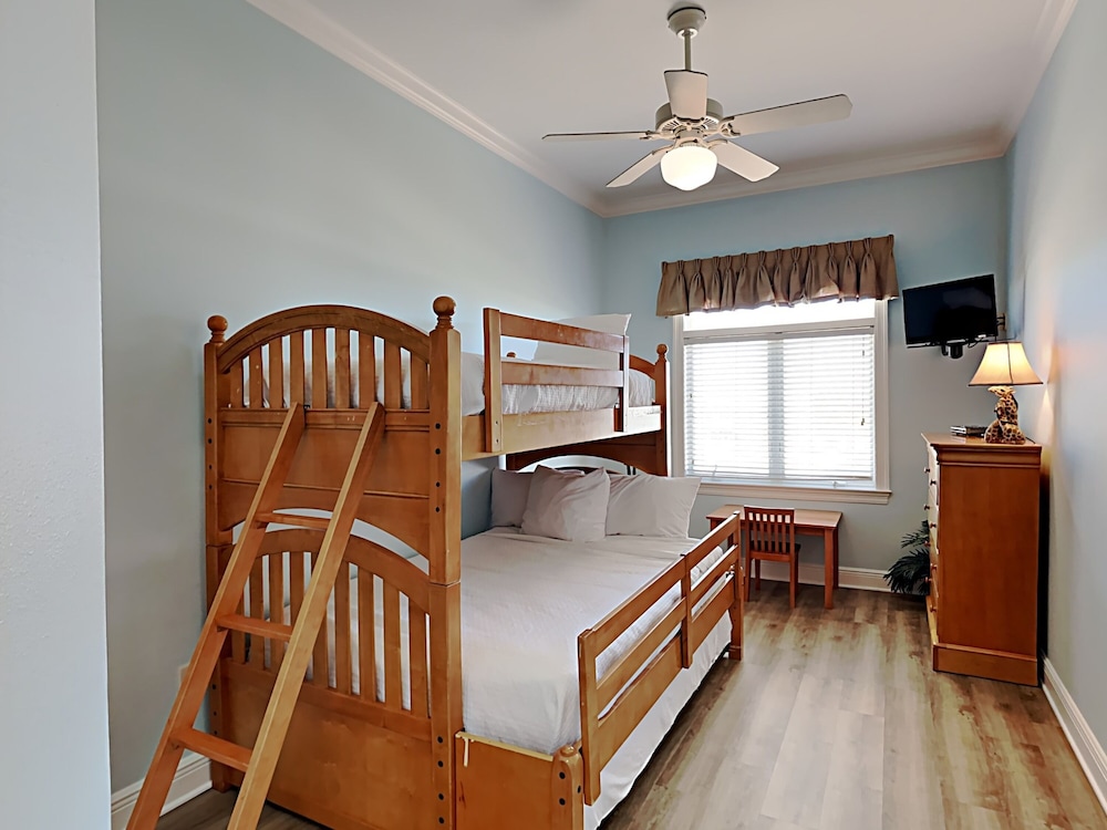 Studio (4 Bedrooms) photo 2