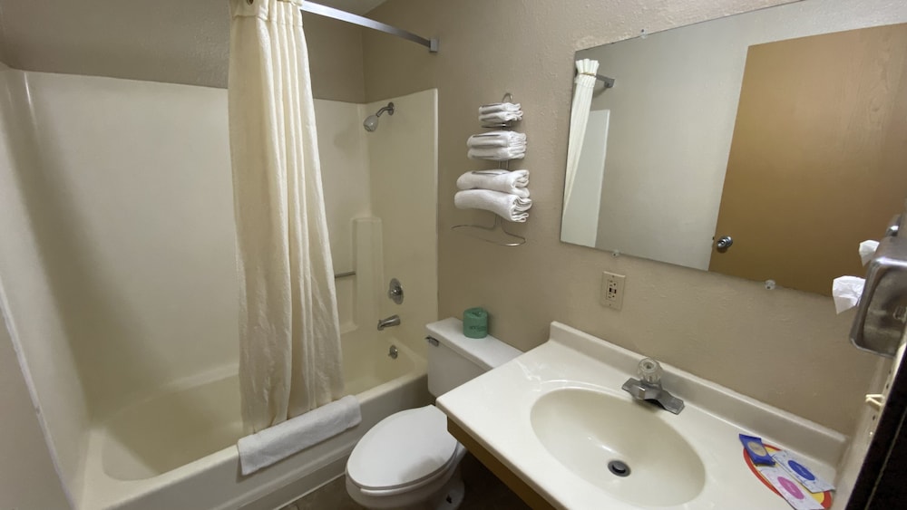 Standard Room, 1 Double Bed - Photo 4