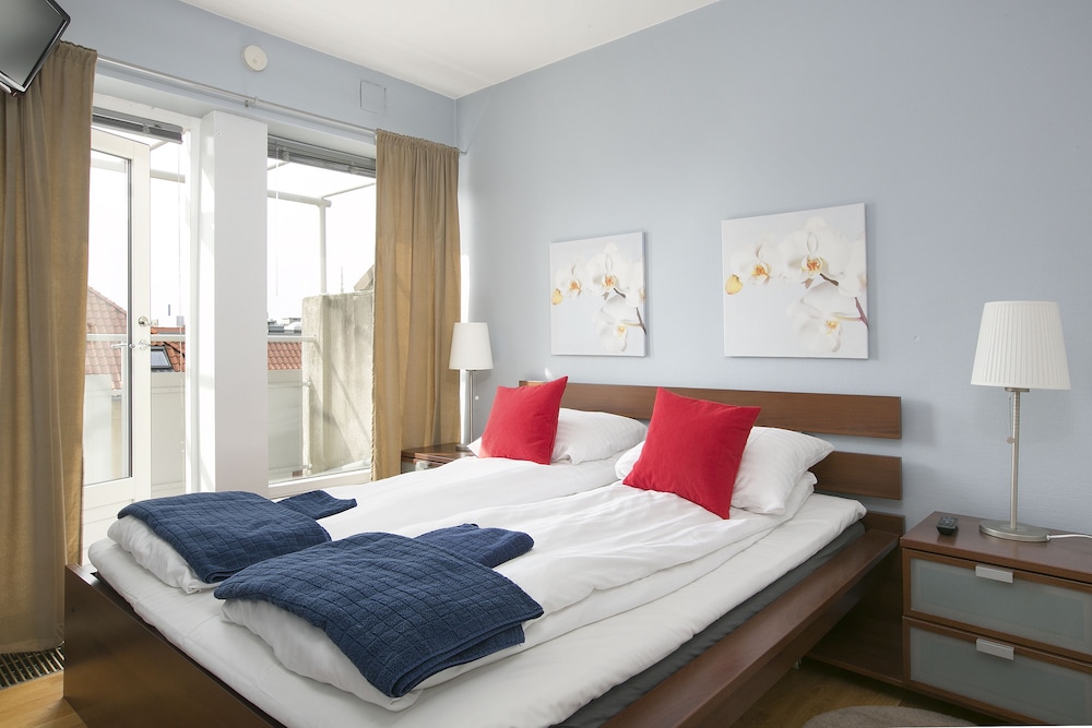 Apartment, 2 Bedrooms, Private Bathroom photo 1