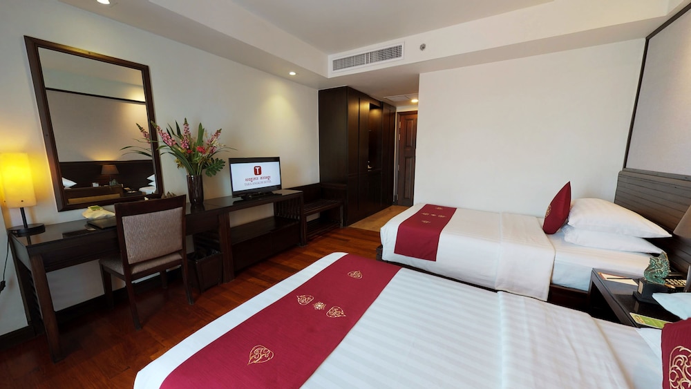 Superior Twin Room, 2 Twin Beds - Photo 2