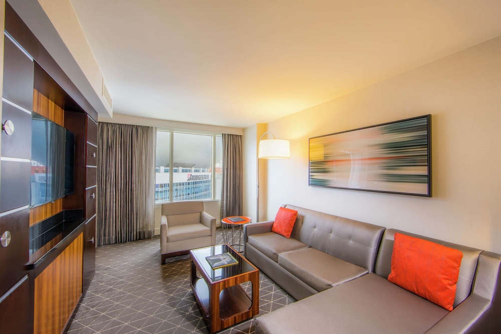 Suite, 1 Bedroom (with Soaker Tub) thumbnail 5