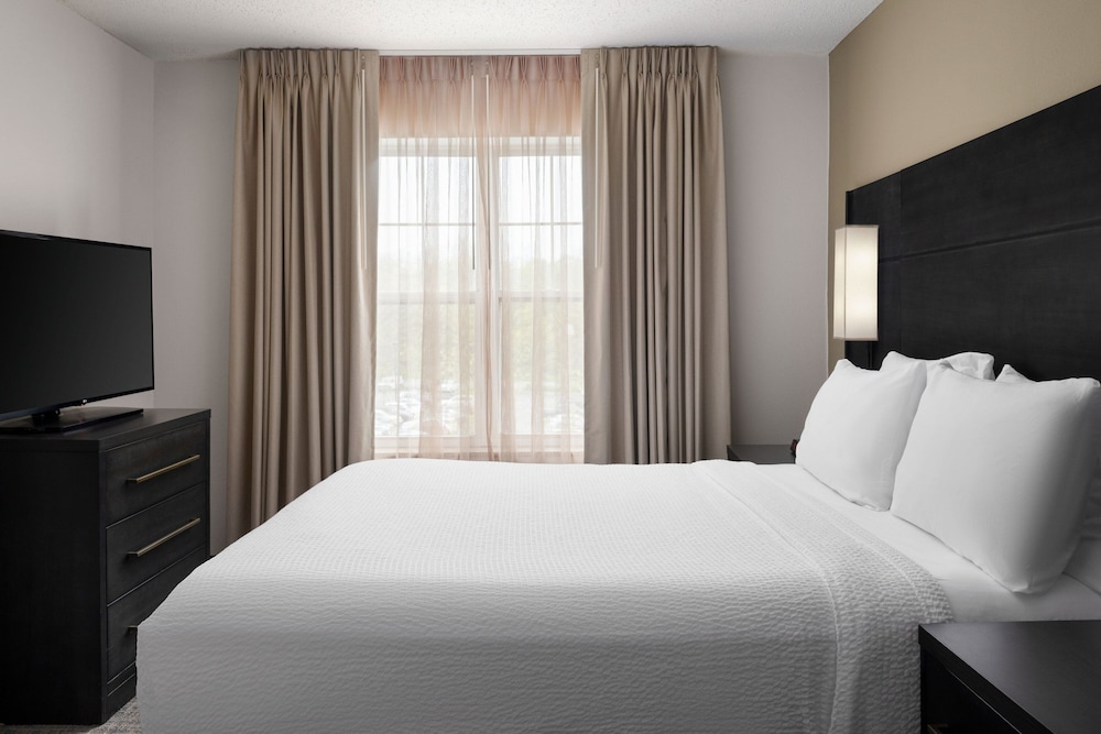Suite, 1 Bedroom - Photo 3