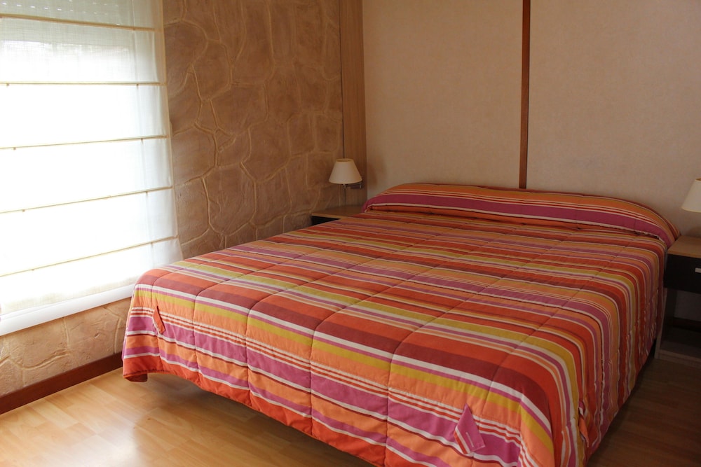 Bungalow (2 Adultos - Sin Cocina)
