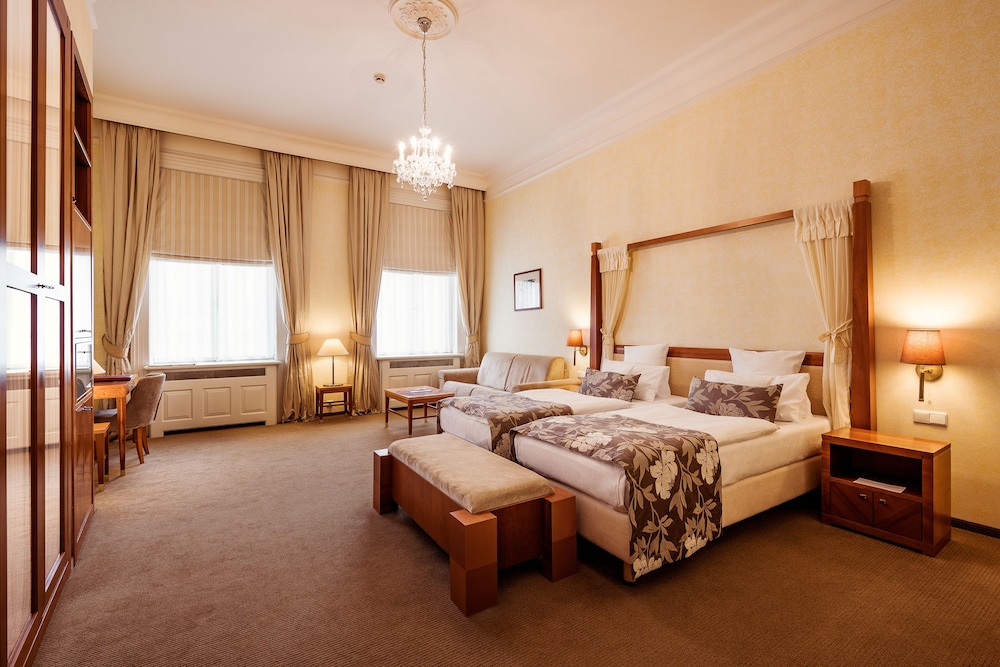Available room