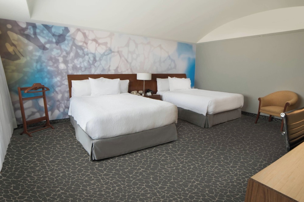 Room, 2 Double Beds - Photo 1