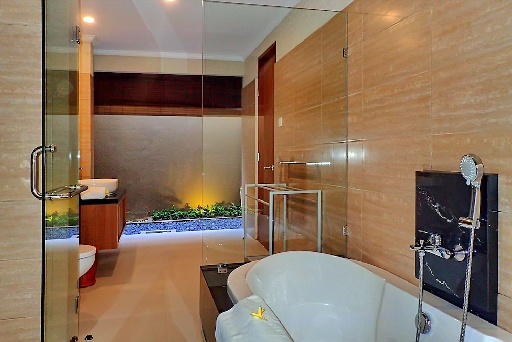 Deluxe Villa, 2 Bedrooms - Photo 3