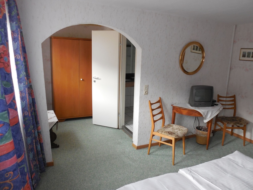 Standard Double Room photo 3
