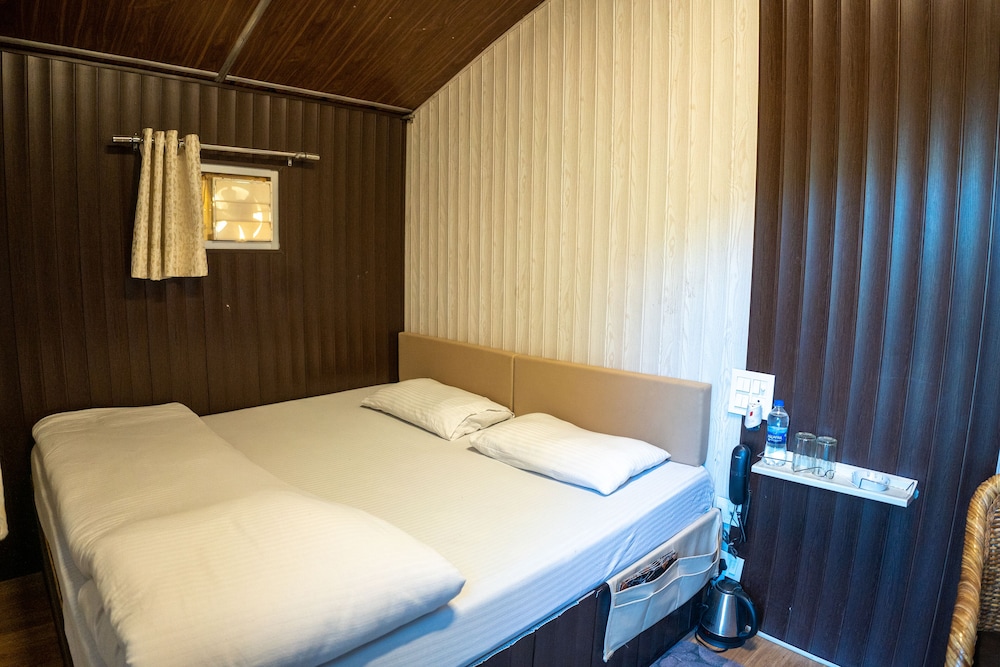 Basic Double Room, 1 Double Bed - Photo 7