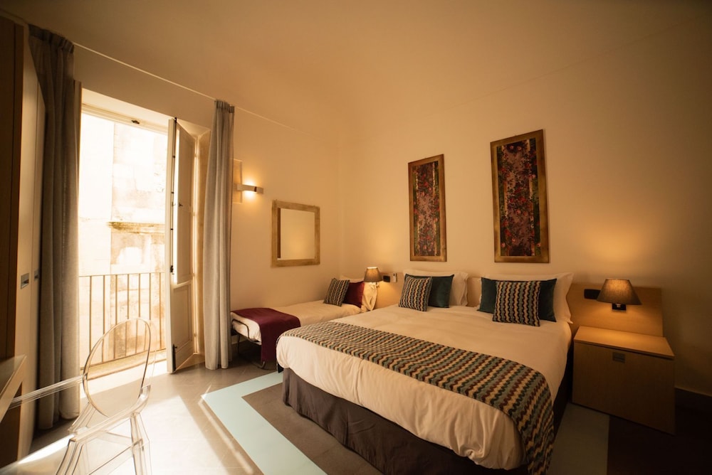 Standard Double or Twin Room, City View