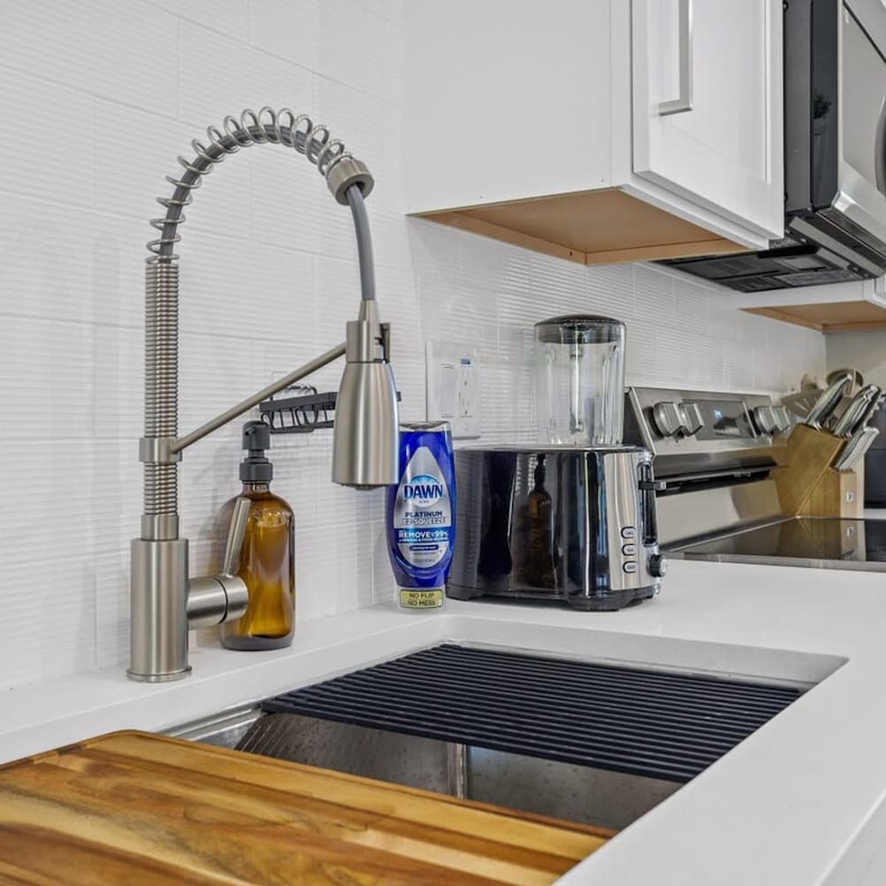 HTX Cityscape I Sleeps 24 Fully Stocked Parking 8, Billede 6