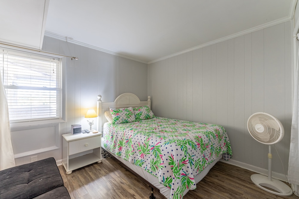Signature Condo, 2 Bedrooms, 2 Bathrooms, Ocean View photo 3
