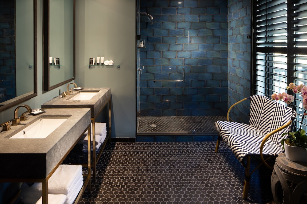 Signature Room